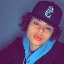 Jaclyn Womack's Instagram, Twitter & Facebook