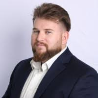 3100+ "Patrick Pat" profiles