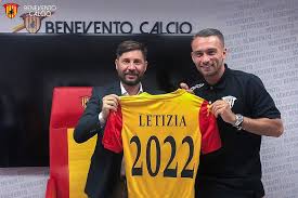 Insieme tuta calcio jordan psg bianca/rosa 2021/2022. Gaetano Letizia Rinnova Col Benevento Per Altri Tre Anni