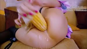 cực khoái với đôi mắt đầy gợi cảm