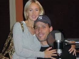 She was just 19 and he 30 when they wed in 1992. Sage Robbins Wiki Age Tony Robbins Wife Biography Family Facts