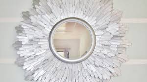 .plastic spoon in party !after disinfection you can make this amazing project.these spoon mirror are so fantastic and look home idea & gardening: Watch How She Creates This Lovely Starburst Mirror With Wooden Spoons