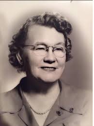 First photo L to R is of Malinda "Linnie" Hannah my Great Grandmother, born  in Carter Kentucky April 22, 1870. Samuel Hannah (Middle), Abigail "Susan"  Hannah (Right). Malinda married Uriah Wilson Fraley