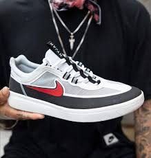 Inspired by the iconic nike air zoom spiridon, the original rubber design has been updated with mesh panels to help your feet stay cool through your hottest skate sessions. Shoepremacy Pre Order Nike Sb Nyjah 2 Premium White Red Facebook