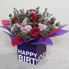 Also, when working with small vases, you require fewer flowers. Online Mixed Flowers In Square Glass Vase Om Gift Delivery In Oman Ferns N Petals