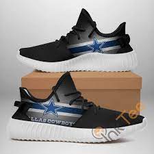 Dallas Cowboys Amazon Best Selling Yeezy Boost Inktee Store In 2021 Yeezy Shoes Sneakers Sport Sneakers
