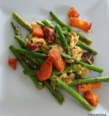 Le Blog De Clementine Asperges Aux Oeufs Brouilles A L Espagnole Idee Recette Blog Cuisine Alimentation