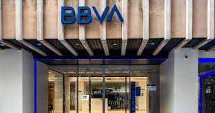 BBVA and Bawag print senior green bonds amid stable but selective market