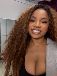 On June 2nd, I officially began my senior thesis, The Tracks of Her. What  started as a simple dance showcase quickly became something much bigger. I  realized I've lived too much, grown