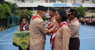 Jika anda berjalan jalan sepanjang hang tuah, hang lekir, senopati, ciranjang, cikajang, anda akan melihat. Radar Indonesia Kadispotmararmabar Kukuhkan Pramuka Saka Bahari Smk Hangtuah 2 Jakarta