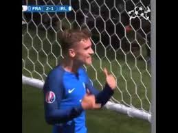The best gifs are on giphy. Antoine Griezmann Hotline Bling Celebration Youtube