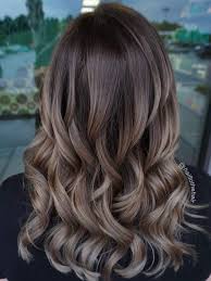 Pilihan warna yang cukup banyak dicari selain pewarna rambut alami hitam adalah warna rambut coklat karamel. Beberapa Inspirasi Warna Rambut Brunette Yang Wajib Kamu Coba Alora Hair Beauty Spa Beauty Is A Choice