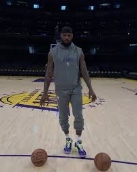 1 away from 50k! 👑 LeBron James is just a point away from becoming the 1st  NBA player with 50,000 PTS across the regular season & Playoffs.