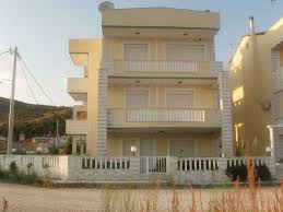 Σε εμάς μπορείτε να βρείτε διαμερίσματα, γκαρσονιέρες, μεζονέτες, μονοκατοικίες και οικόπεδα στις περιοχές του νομού καβάλας όπως νέα πέραμος, νέα ηρακλείτσα, παληό, κεραμωτή κ.ά. Arxikh Roymeliwths Kataskeyes Pwlhseis Diamerismatwn Monokatoikiwn Enoikiaseis Diamerismatwn