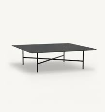 The clean and uncomplicated silhouette along with the elegant finishes make the halle at home in any interior space, modern to traditional. Grada Outdoor Square Coffee Table Expormim