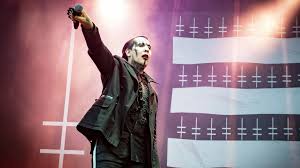 Marilyn Manson non andrà a processo per violenza sessuale: “Non ci sono  prove sufficienti”