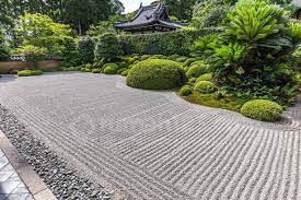 Batu alam sendiri umumnya digunakan untuk mempercantik halaman dinding teras rumah, tiang teras, lantai, pagar rumah, taman, kolam ikan dll. 8 Inspirasi Batu Taman Tercantik Untuk Dekorasi Halaman Rumah Rumah123 Com