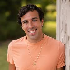 Ryan Rothstein's Instagram, Twitter & Facebook