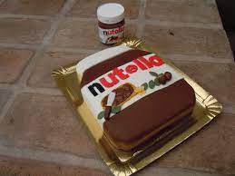 Torte mit fondant überziehn und einen henkeln formen. Pin Von Judith Sanchez Auf Cakes Nutellaglas Kuchen Nutella Kuchen Und Torten