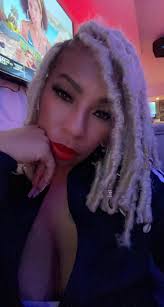 Introduction of Gabby, baker and entrepreneur