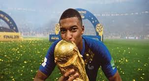 Мбаппе килиан / mbappé kylian. Biografiya Kiliana Mbappe Karera Futbolista V Klubah I Sbornoj Francii