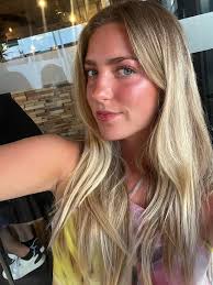 Available babysitter in Tallahassee