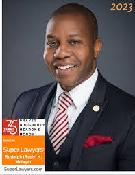 Elisha Wiley's Instagram, Twitter & Facebook