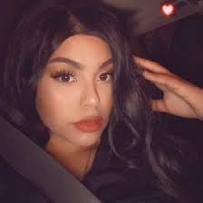 Monique Tapia (queen_moniqueee)