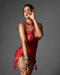 דף זה נערך לאחרונה ב־20 ביולי 2021, בשעה 22:36. Rihanna Rihanna Twitter