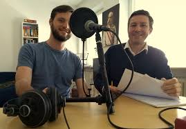 Es gab nach 1990 die gemeinsame verfassungskommission, welche einen verfassungsentwurf für die bundesrepublik deutschland vorbereiten sollte. Gibt Es Die Bundesrepublik Deutschland Uberhaupt Diskutieren Mit Reichsburgern Der Reisende Reporter