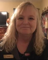 Teresa Estes's Instagram, Twitter & Facebook