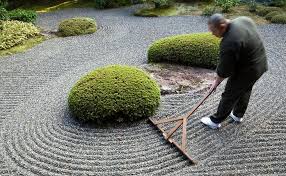 Japanese Rock Gardener Japanese Rock Garden Japan Garden Zen Rock Garden