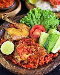 Sambal goreng terasi ini cocok jadi pendamping aneka unggas goreng seperti ayam, bebek dan burung dara. Resep Ayam Penyet Istimewa Sambal Pedas Mantap Layaknya Di Restauran