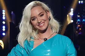Sharing the stage with surprise guest kanye west! Katy Perry Jokes About Dress Farts On American Idol