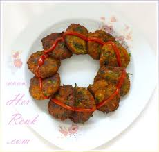 Pirasa Koftesi Tarifi Pirasa Mucveri Pirasa Koftesi Yemekleri Pirasa Koftesi Nasil Yapilir Pirasa Yemekleri Pirasa Cayin Yanina Kola Yemek Gida Yemek Tarifleri