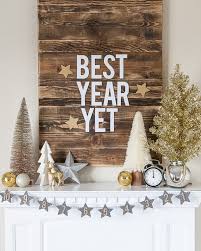 New Year S Eve Mantel New Years Eve Decorations New Years With Kids New Year Diy
