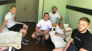 Во время последнего, 24 мая 2018 года, возле своего дома сергей смертельно ранил одного из нападавших. Napadenie Na Sternenko Odesse Kak Prodvigaetsya Delo Novosti Odessy Segodnya