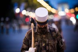 L'hebdomadaire de la droite qui s'assume. Pour Un Retour De L Honneur De Nos Gouvernants 20 Generaux Appellent Macron A Defendre Le Patriotisme Valeurs Actuelles