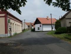 Seriál byl natočen v roce 1975. Chalupari Humlova Chalupa Filmova Mista Cz