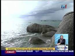 Di pulau pinang, kisah tsunami akan terus segar terpahat dalam ingatan seorang peniaga a suppiah dan anaknya s thulaasi, bayi ajaib tsunami yang baru 22 hari dilahirkan semasa kejadian ombak besar itu. Tsunami 2004 Pulau Pinang 26 Dis 2014 Youtube