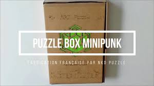 It is composed of 541 pieces, all handmade and it has a combination lock.inspired by the steampunk universe, this enigmatic cube reflects the science fiction and imagined works of the cultural and technological movement of the 19th. Puzzle Box Minipunk Nkd Puzzle Youtube