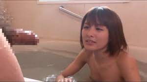 ドSな貧乳姉がお風呂場で弟のチンポを手コキ抜き！ シコセン