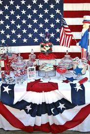 Before you head to the store to buy yourself. 45 Decorations Ideas Bringing The 4th Of July Spirit Into Your Home Amazing Diy Interior Home Design