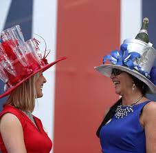 Die abenteuerlichsten hüte des royal ascot. Nobel Pferderennen Die Extravaganten Luxus Hute Beim Royal Ascot Bilder Fotos Welt