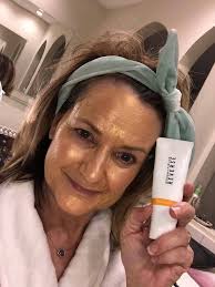 😭WINSOME,😭 17/06 Still very short of funds. . Who can help?  💔💔💔💔💔💔💔💔💔💔💔💔💔 This poor little girl is crying her heart out I  have agreed to take her out next week. 😀Update 15/06