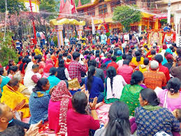 (Nainital Nanda Devi Festival-Nanda Chalisa-Aarti) Nanda Devi Festival-Now Preparation to send back नंदा देवी महोत्सव:  सुंदरकांड एवं हनुमान चालीसा के पाठ के साथ अब माता को विदा करने की तैयारी 1  New Positive News नवीन ...