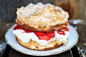 Prinz zeigt euch, in welchen cafés in leipzig sich ein besuch lohnt. Topf Quirl Erdbeer Baiser Torte Nachrichten Aus Leipzig Leipziger Zeitung