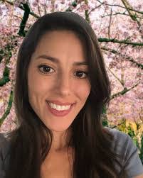 Stephanie Lippman's Instagram, Twitter & Facebook