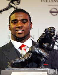 Photo: OHIO STATE'S TROY SMITH WINS THE 2006 HEISMAN TROPHY