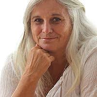 Katie Khan's Instagram, Twitter & Facebook